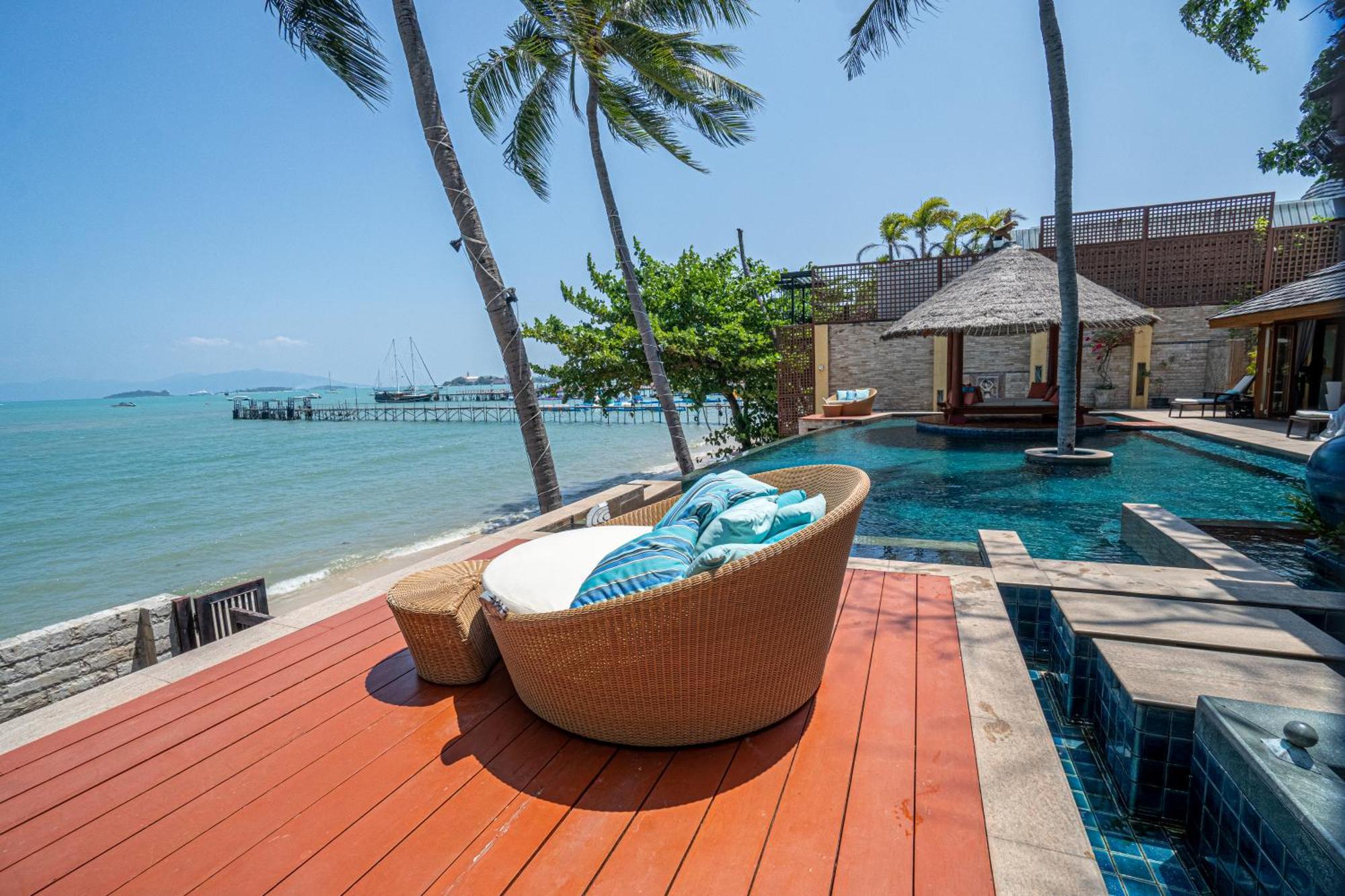Upni Duniya - Luxury, Beachfront 9-Suites Villa Bang Rak Beach  Extérieur photo