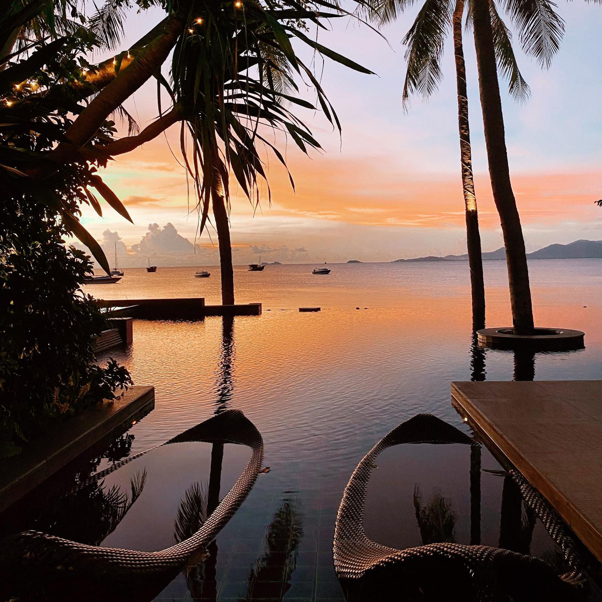 Upni Duniya - Luxury, Beachfront 9-Suites Villa Bang Rak Beach  Extérieur photo